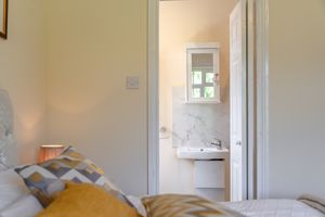 En-Suite- click for photo gallery